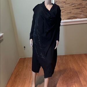 Luukaa Black Draped Long-Sleeve Graphic Cardigan With Snap on shoulder Size 8